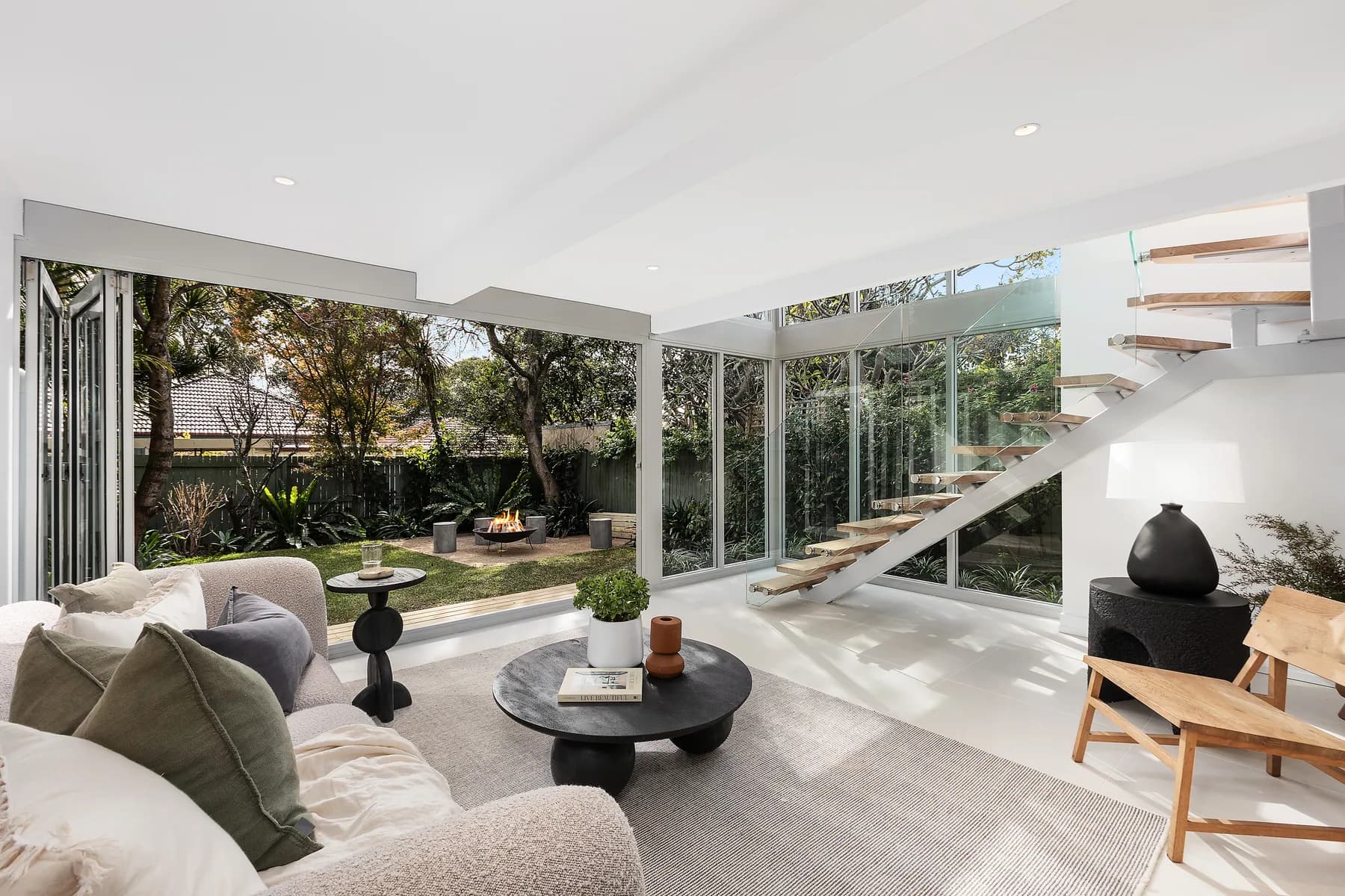 S111A HOUSE - Image 4